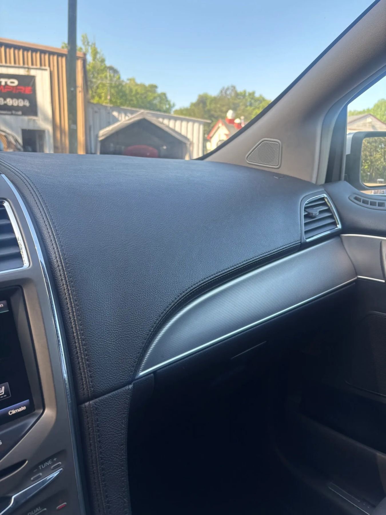 Used 2013 Lincoln MKX AWD image 27