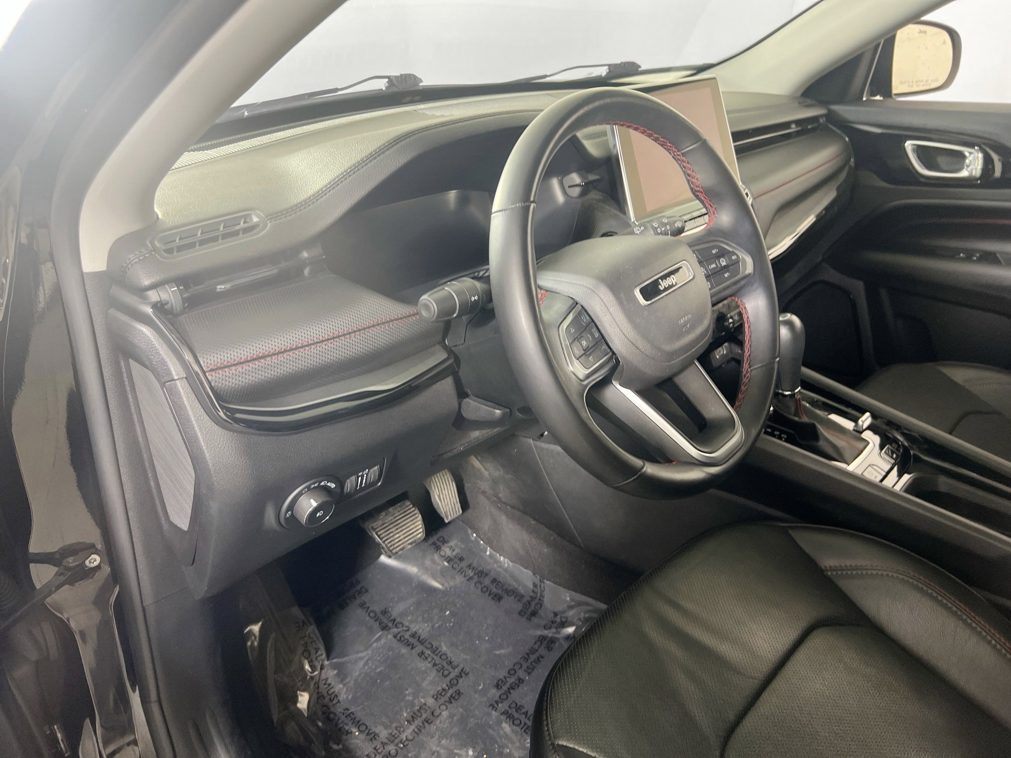 Used 2022 Jeep Compass Trailhawk w/ Trailhawk Elite Group image 9