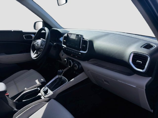 New 2026 Hyundai Venue SEL FWD image 29