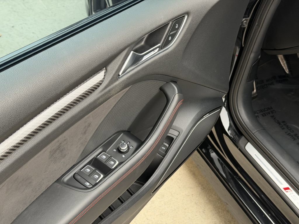 Used 2018 Audi RS 3 image 22