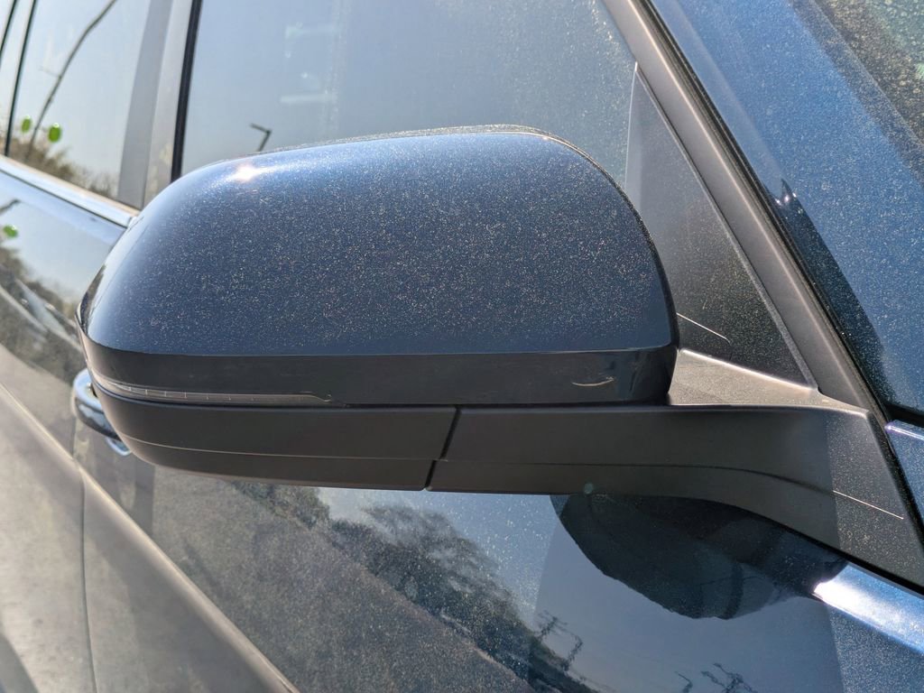 Certified 2022 Volkswagen Atlas SE image 12