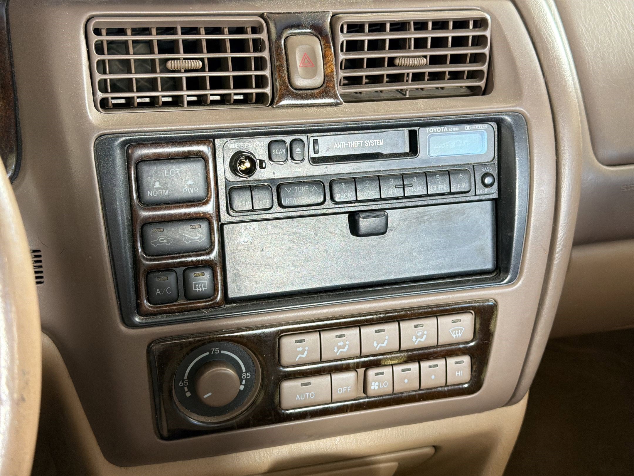 Used 1996 Toyota Avalon XL FWD image 24