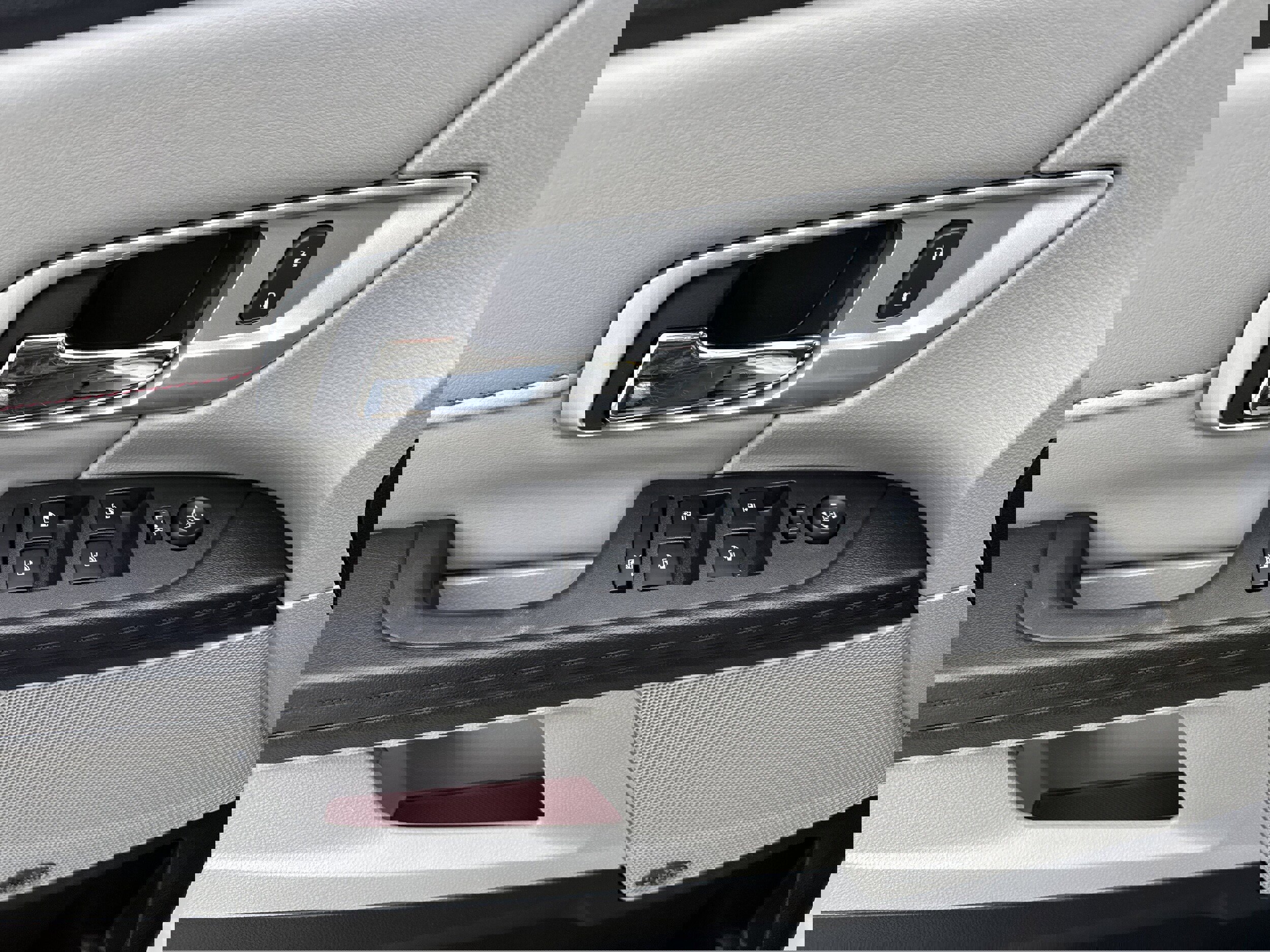 Used 2017 GMC Terrain SLT image 8