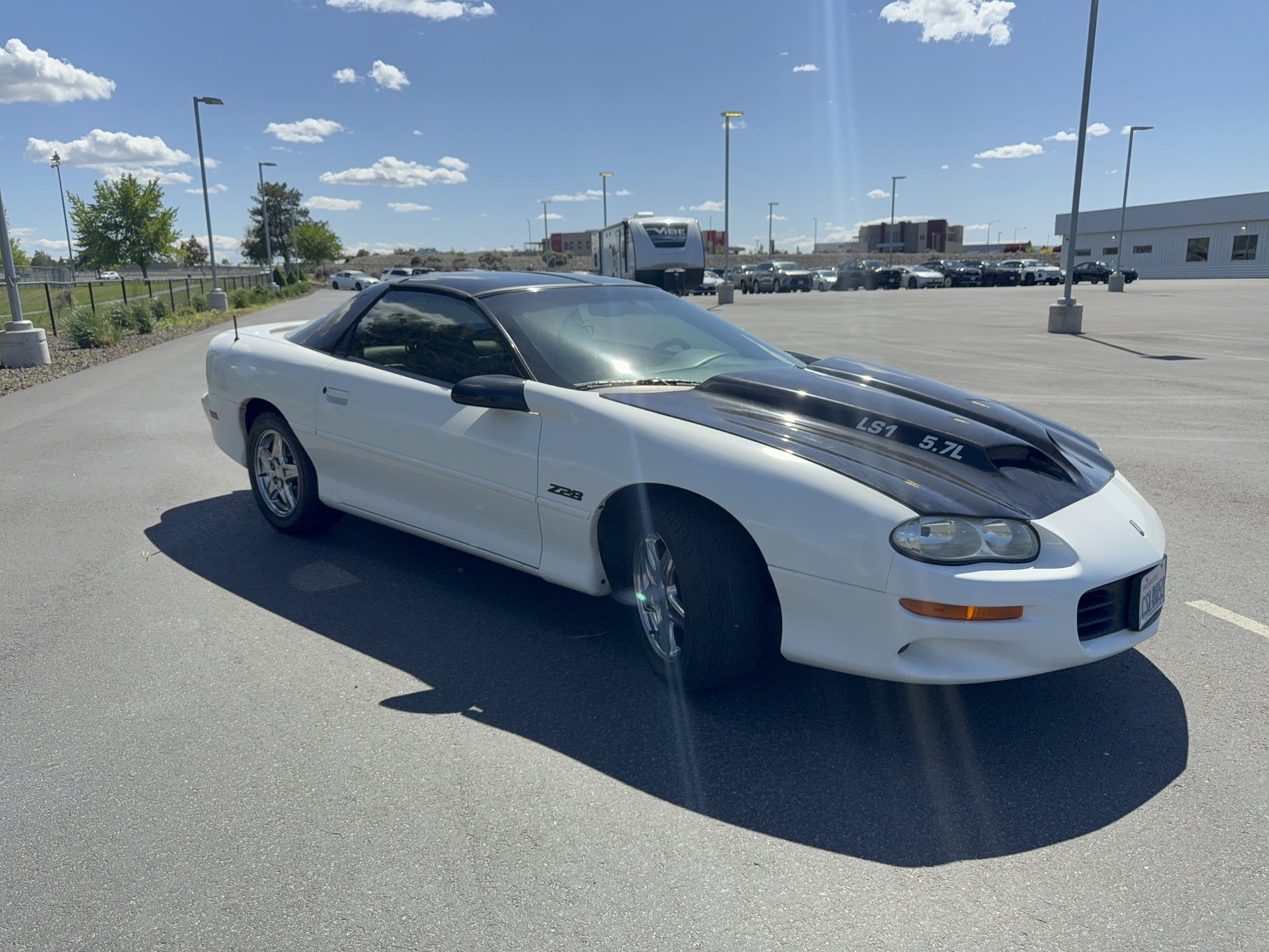 Used 1998 Chevrolet Camaro Z28 w/ Preferred Equipment Group 2 RWD image 7
