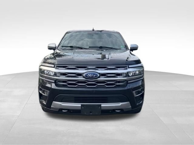 Used 2022 Ford Expedition Platinum AWD/4WD image 2