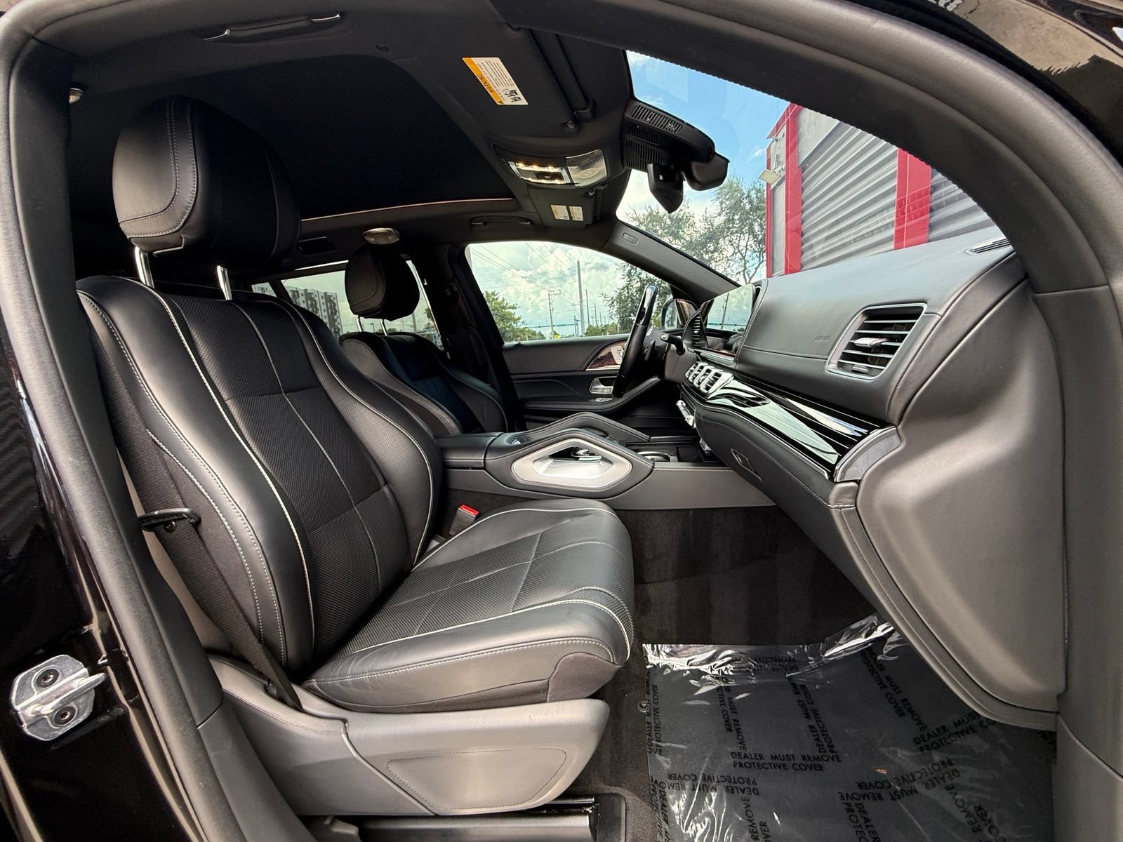 Used 2023 Mercedes-Benz Maybach GLS 600 4MATIC image 45
