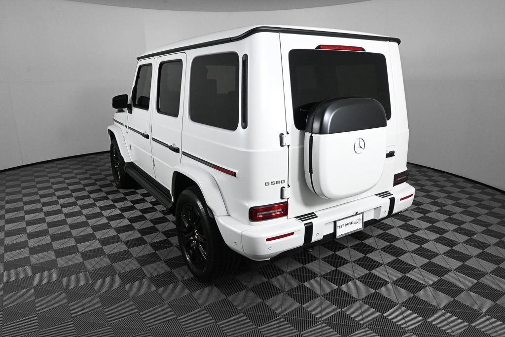 Used 2025 Mercedes-Benz G 580 w/ EQ Technology image 4