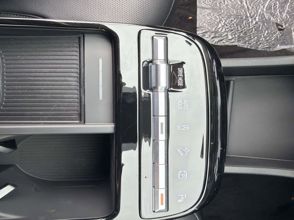 New 2026 Hyundai Tucson Limited image 28