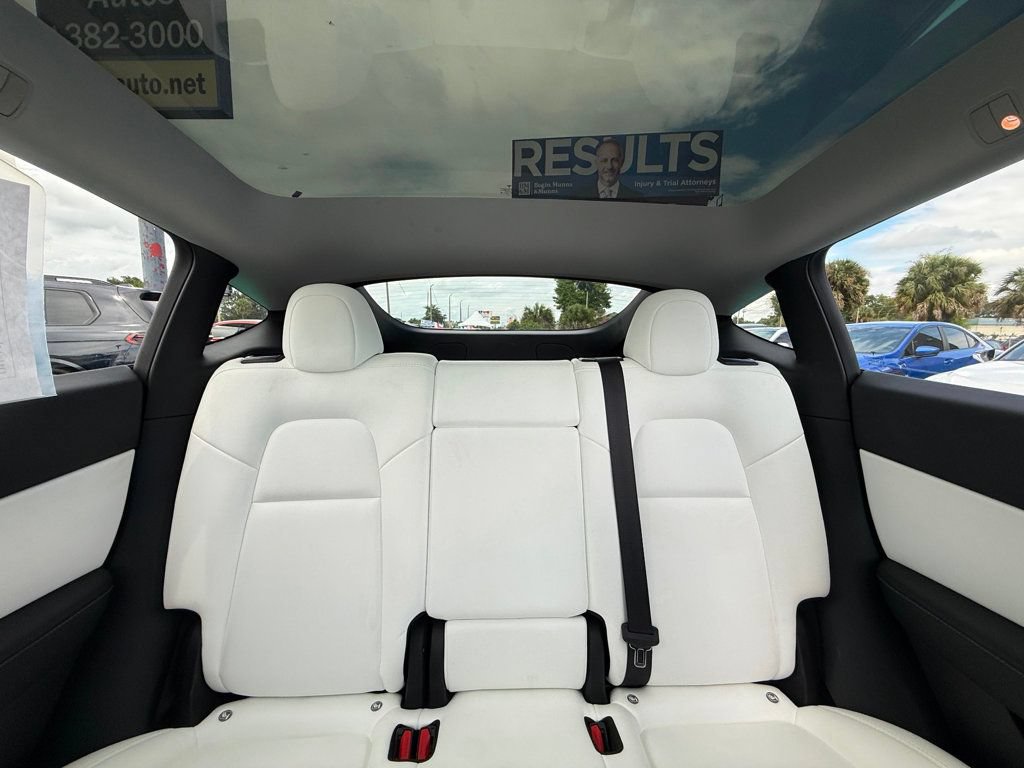 Used 2022 Tesla Model Y Performance AWD/4WD image 19