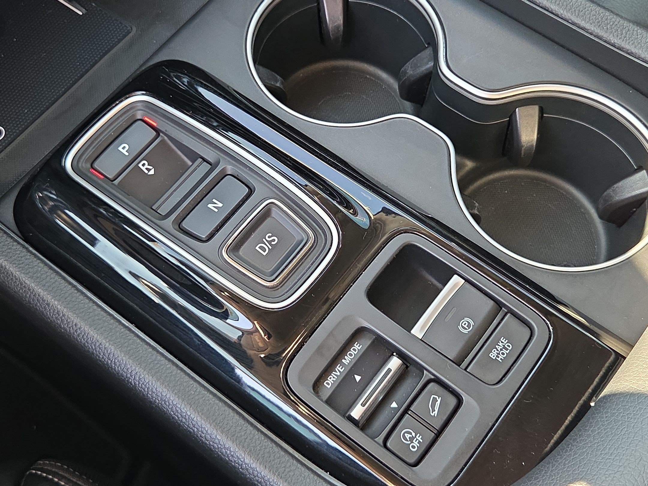 Used 2024 Honda Pilot Touring image 23