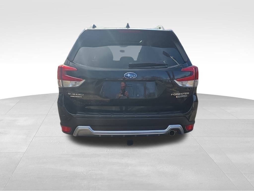 Used 2024 Subaru Forester Touring w/ Convenience Package image 7