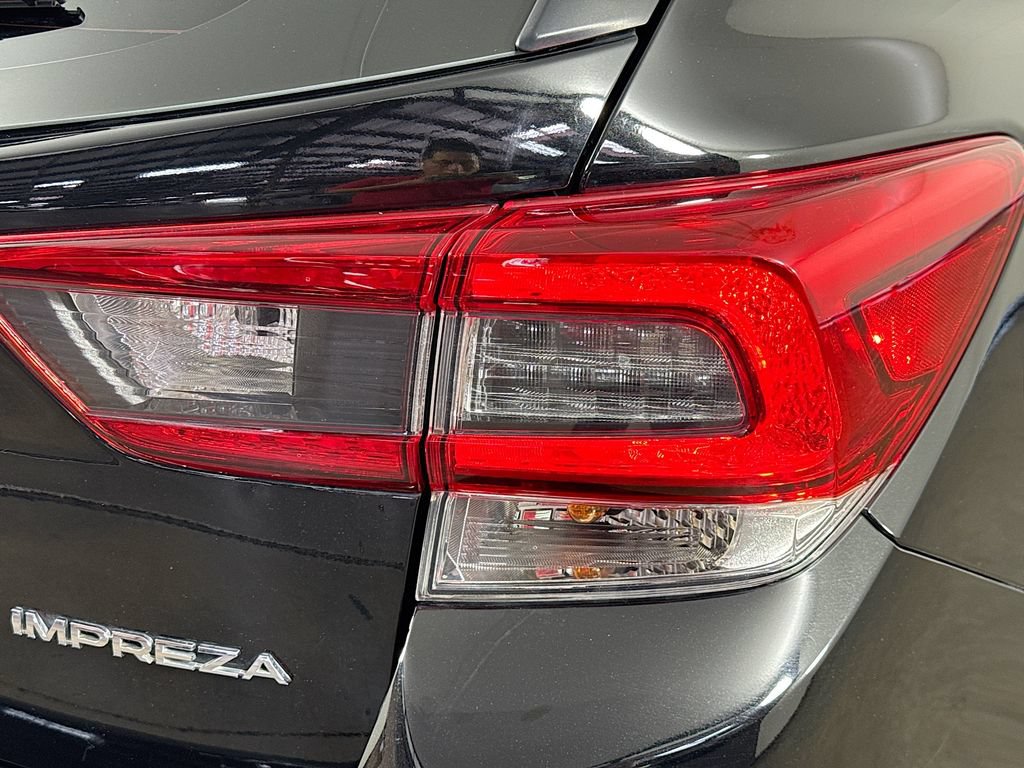 Used 2021 Subaru Impreza 2.0i Premium AWD/4WD image 31