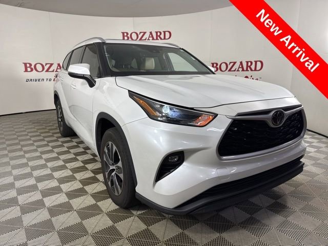 Used 2022 Toyota Highlander XLE