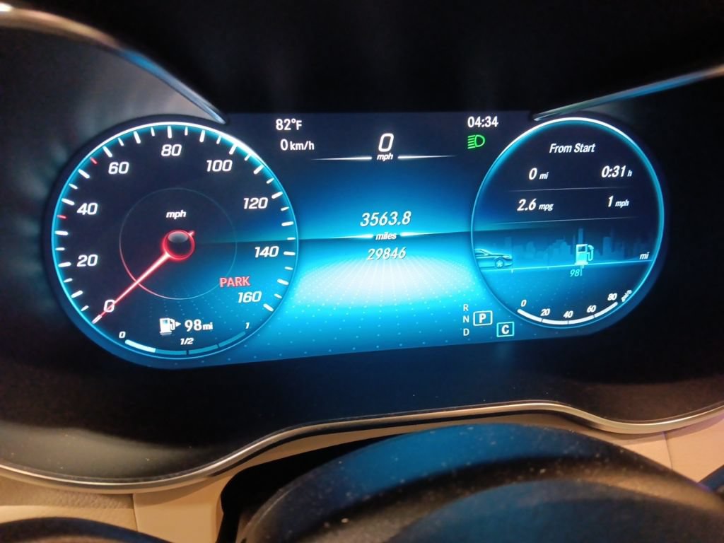 Used 2020 Mercedes-Benz GLC 300 4MATIC image 3