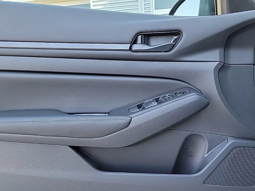 New 2026 Nissan Altima 2.5 SV FWD image 27