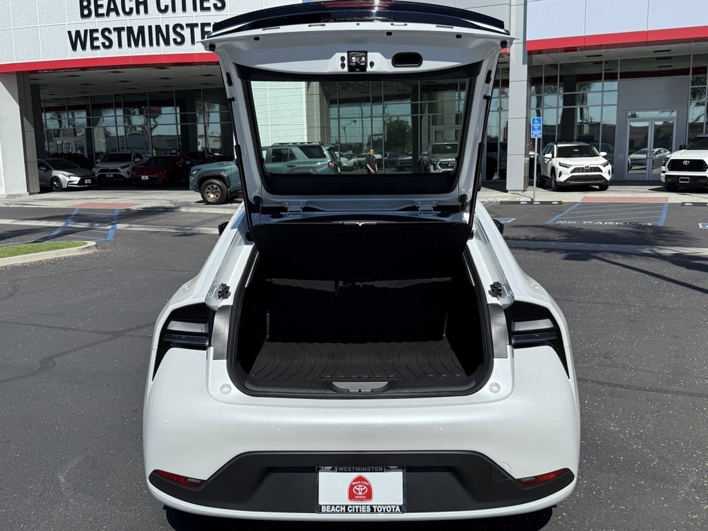 New 2026 Toyota Prius Plug-In Hybrid image 15