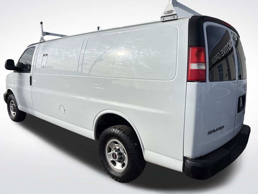 Used 2015 GMC Savana 3500 Extended image 3