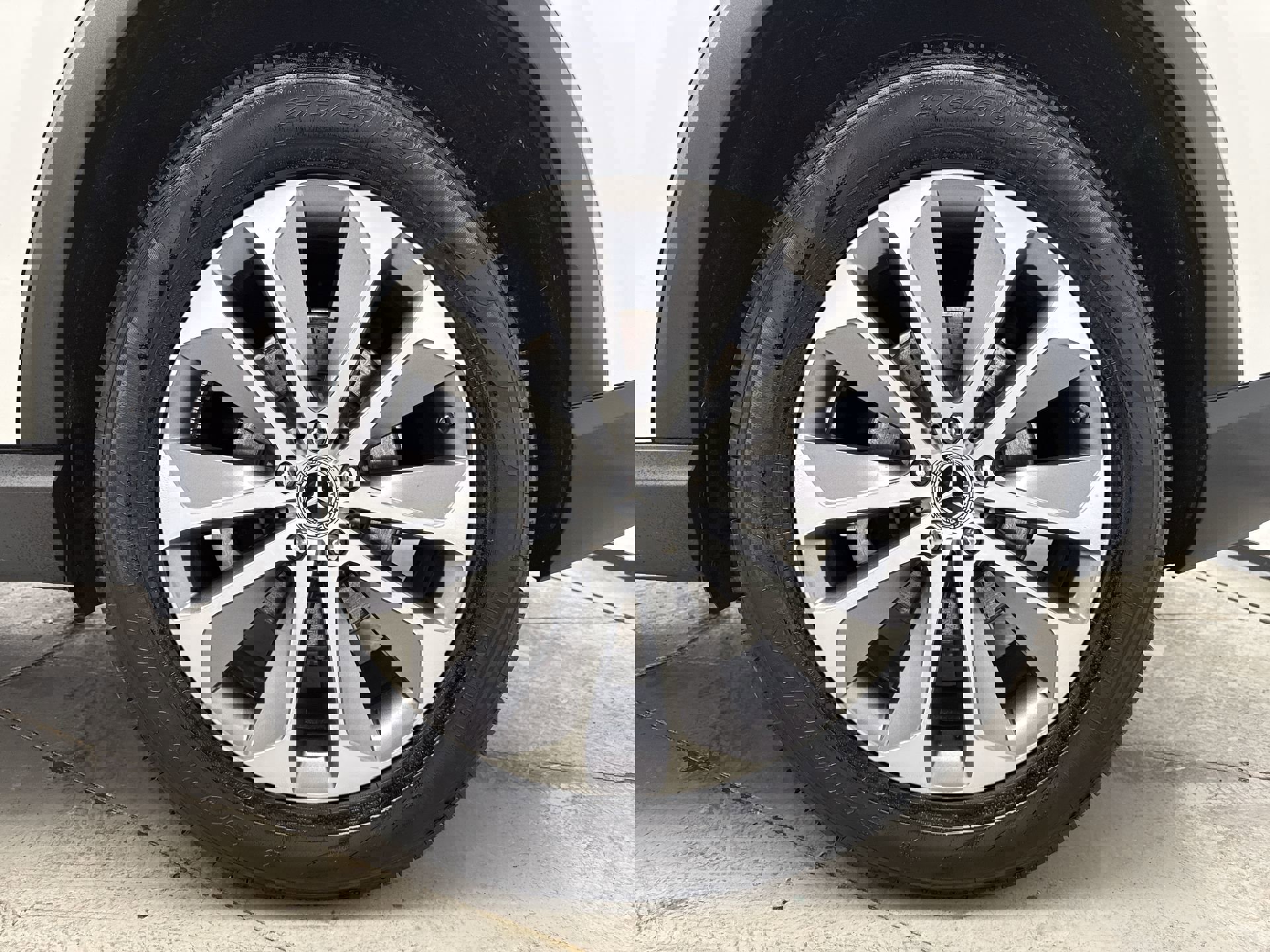 Used 2022 Mercedes-Benz GLE 350 GLE 350 4WD w/ Premium Package image 27