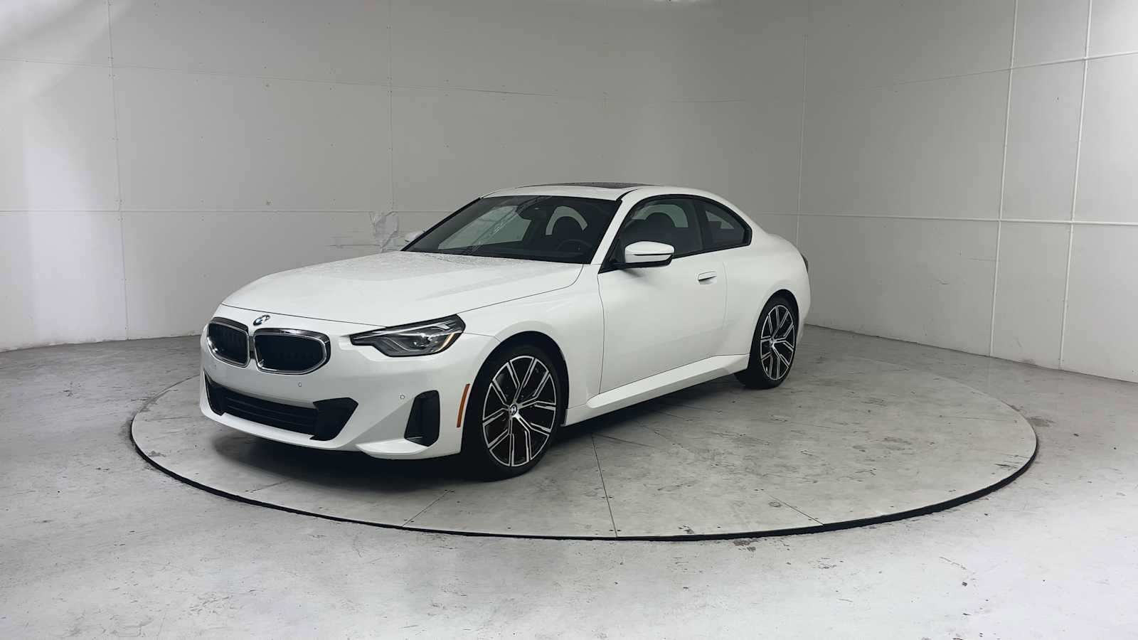 Used 2023 BMW 230i xDrive Coupe w/ Premium Package AWD/4WD image 6