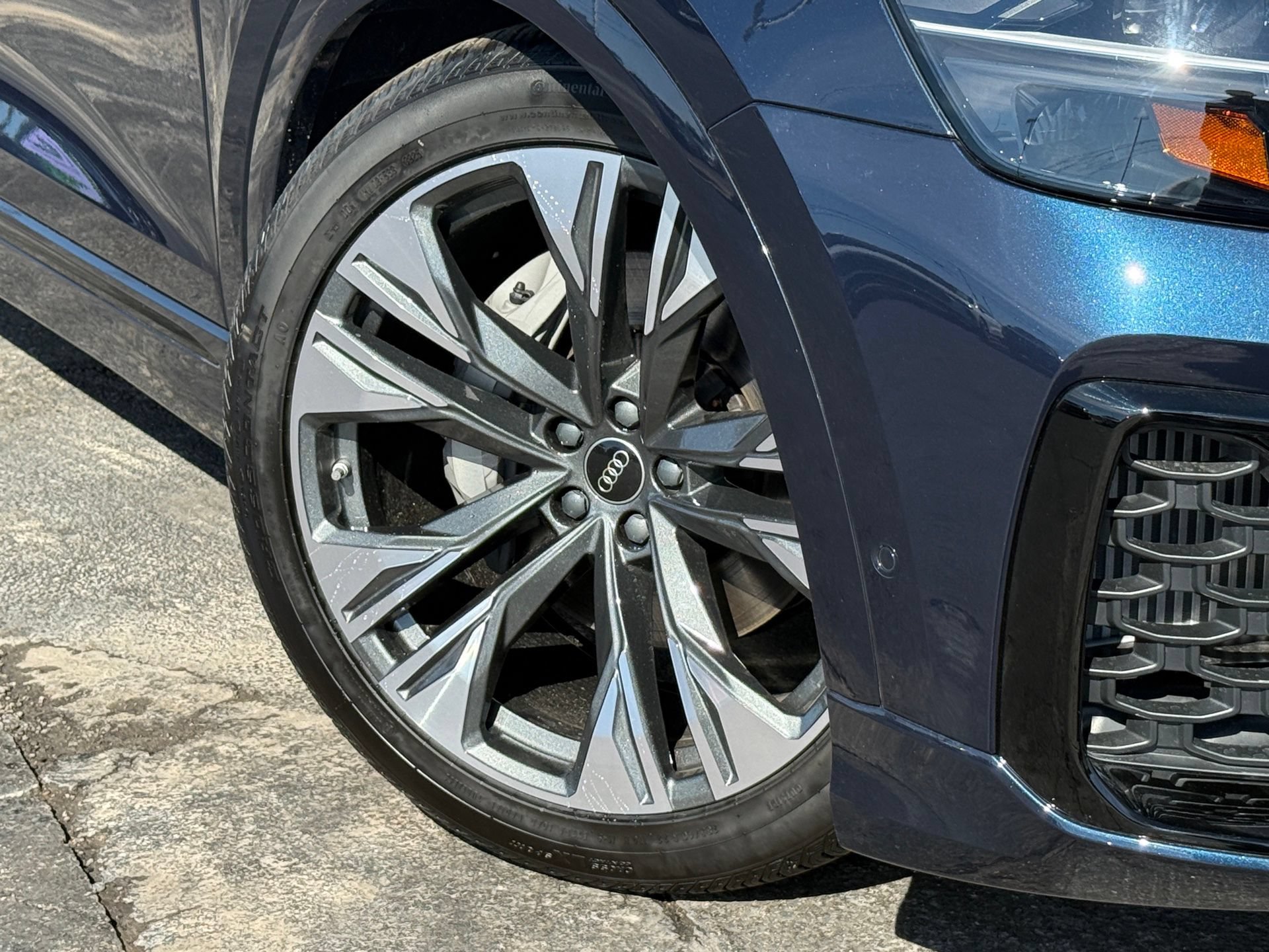 New 2026 Audi Q8 Premium Plus AWD/4WD image 2