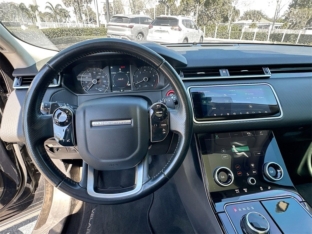 Used 2019 Land Rover Range Rover Velar image 12