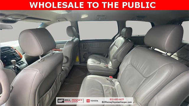 Used 2008 Toyota Sienna XLE image 13