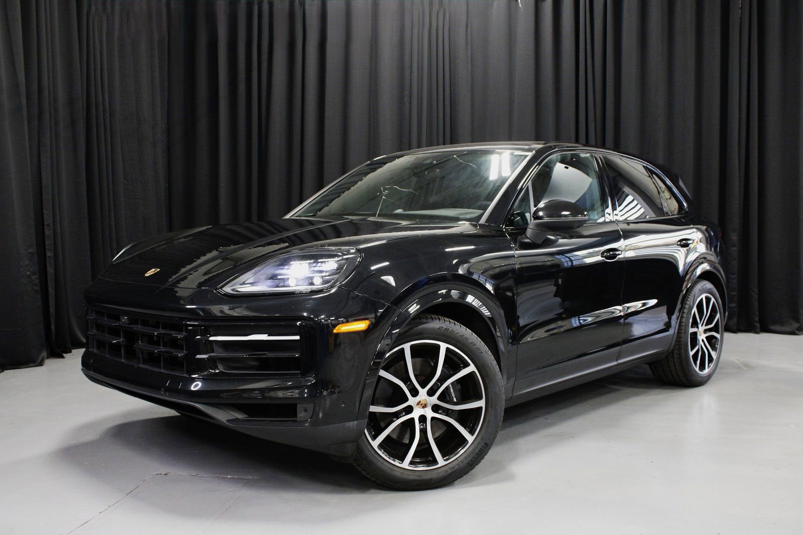 Certified 2025 Porsche Cayenne video 1