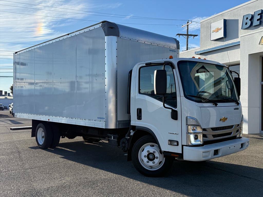 Used 2024 Chevrolet Low Cab Forward RWD image 2