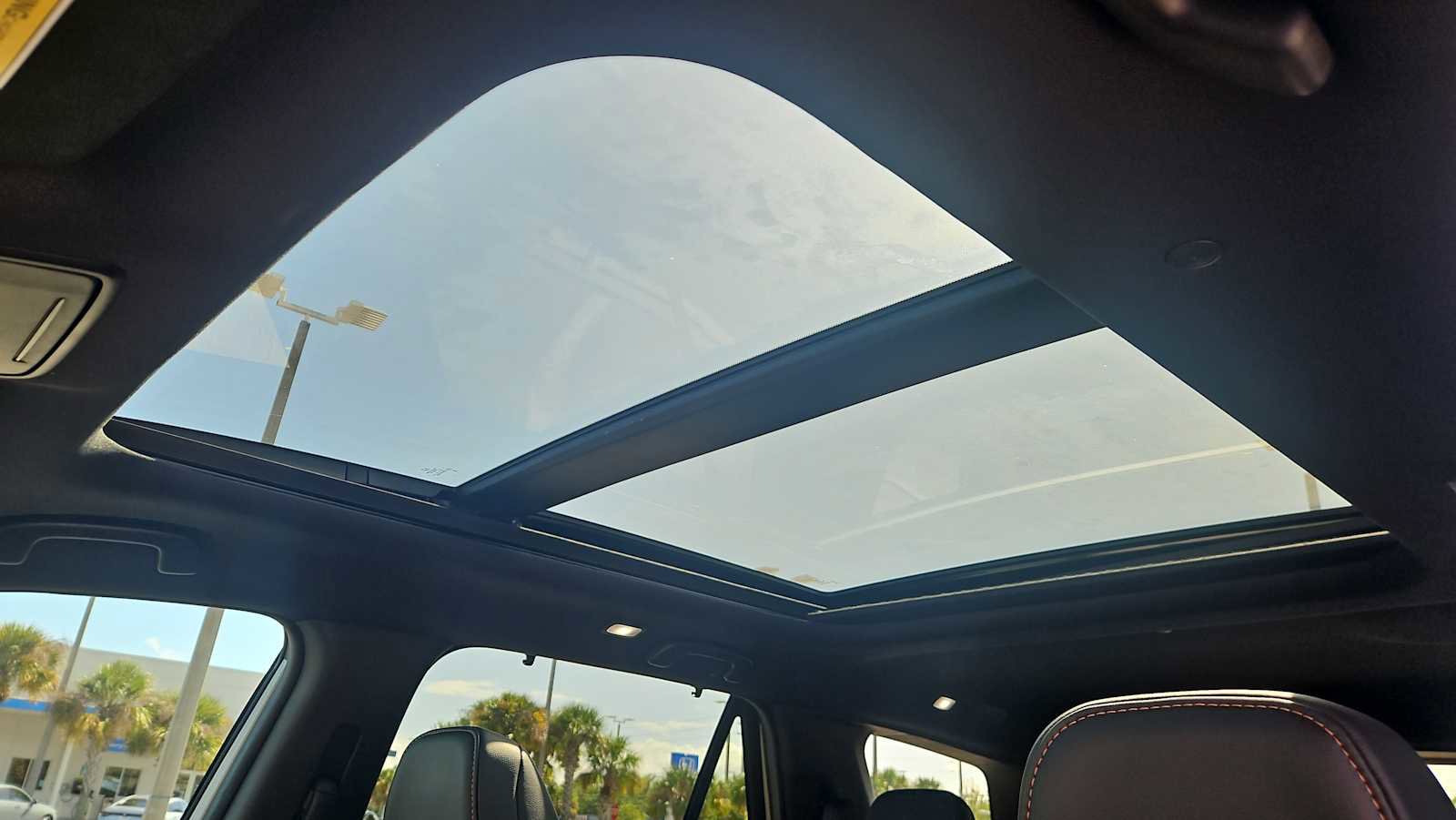 Certified 2025 Honda Pilot TrailSport image 16