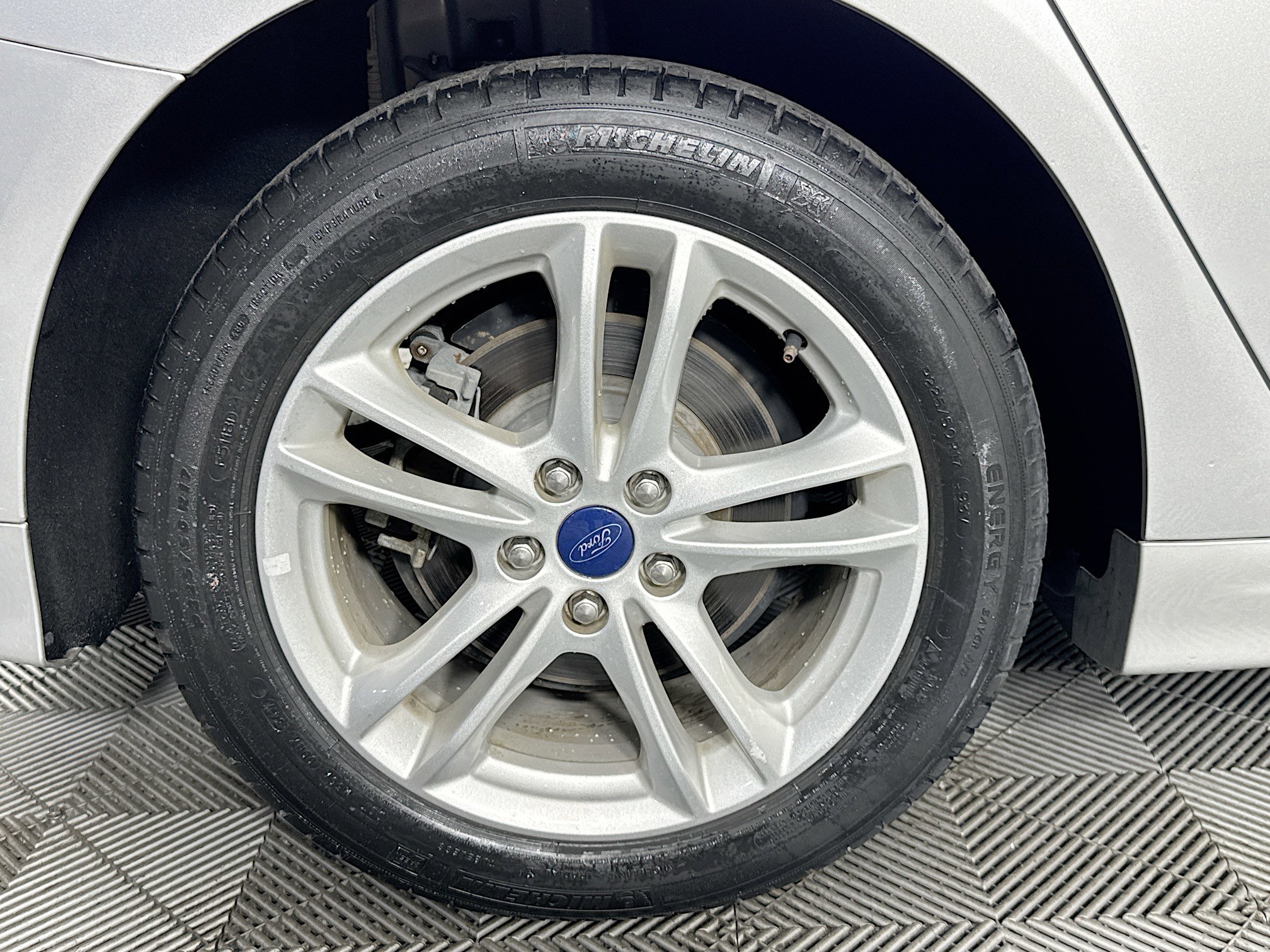 Used 2018 Ford Fusion S image 32