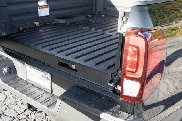New 2026 Honda Ridgeline Black Edition image 10