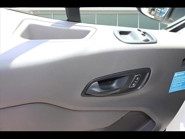 Used 2024 Ford Transit 350 XL image 7