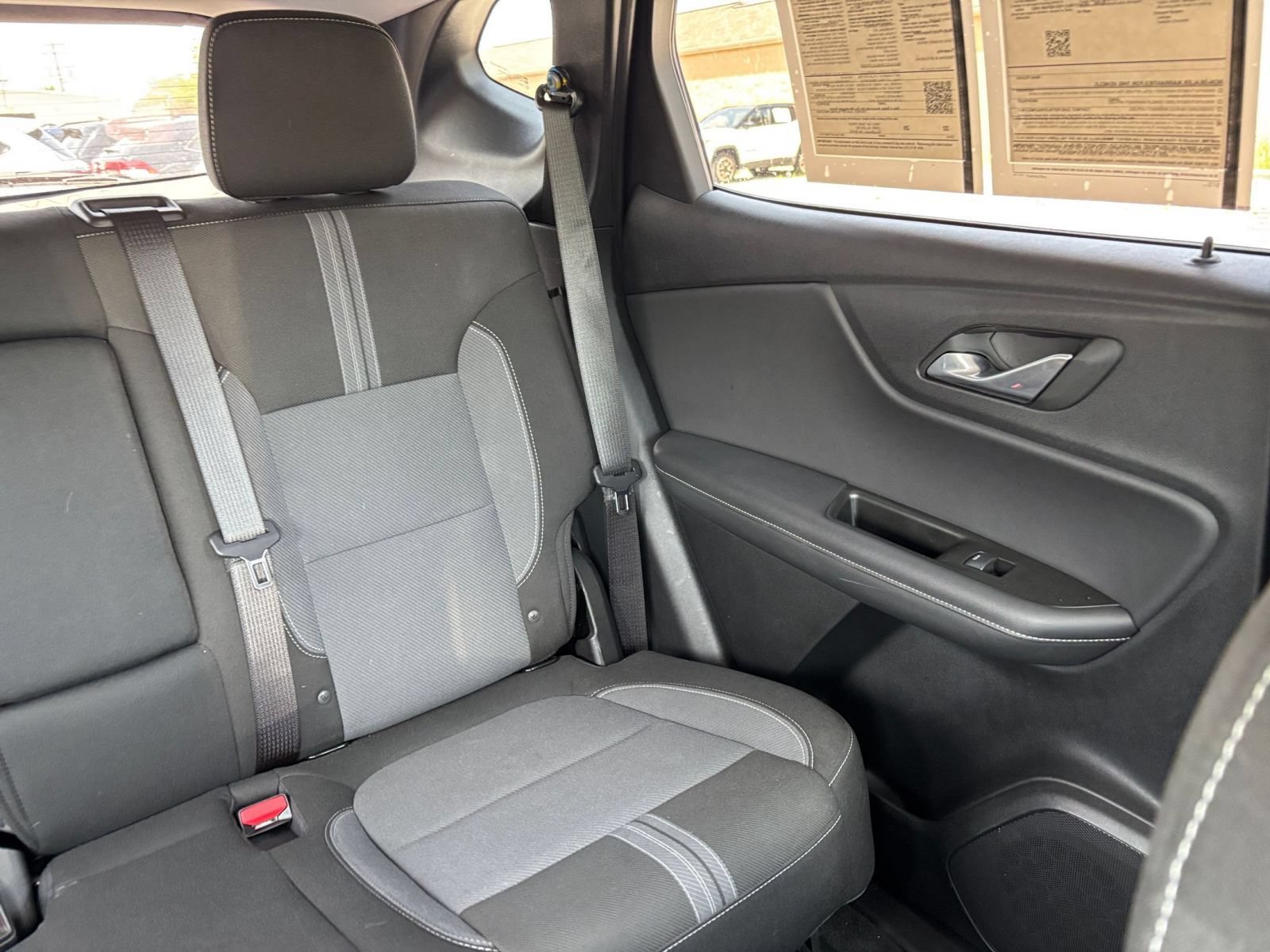 Used 2025 Chevrolet Blazer LT FWD image 39