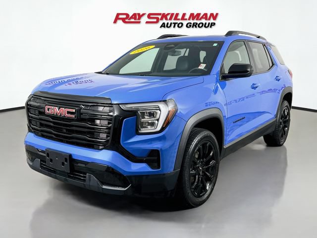 Used 2026 GMC Terrain Elevation w/ Elevation Premium Package FWD image 3