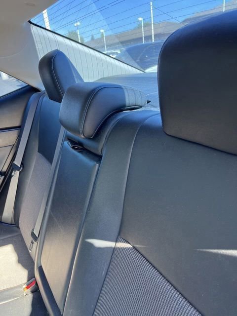 Used 2017 Toyota Corolla SE FWD image 9