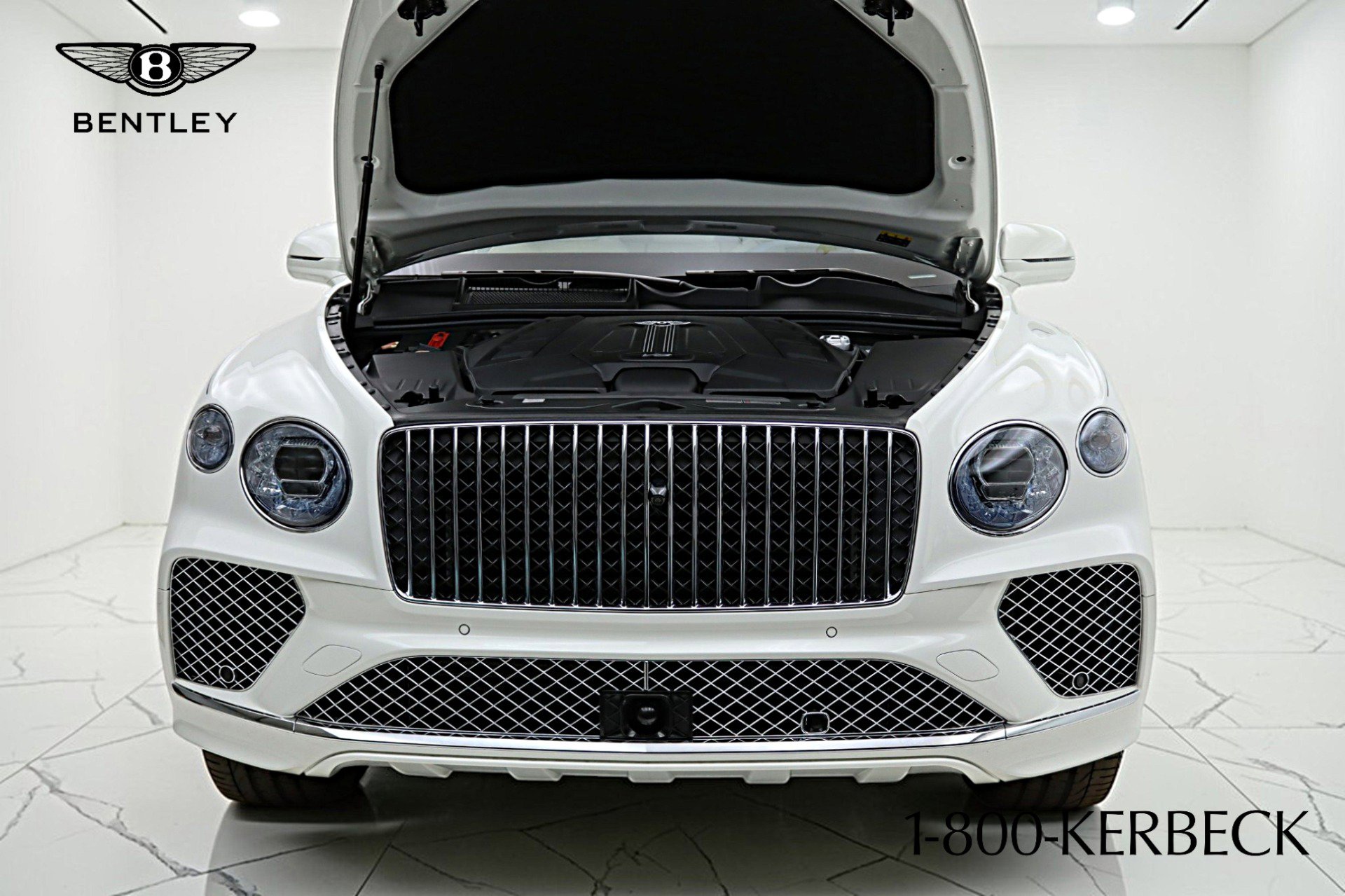 Used 2024 Bentley Bentayga image 27