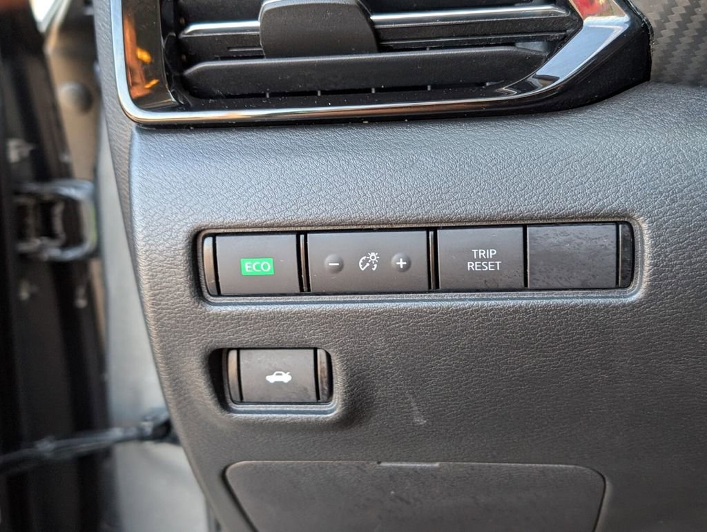 Used 2020 Nissan Sentra S image 28