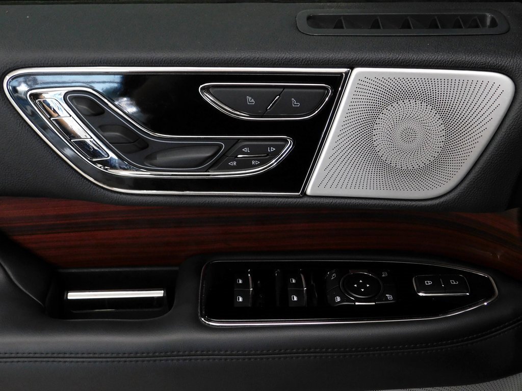 Used 2024 Lincoln Navigator Reserve w/ Equipment Group 201A image 28