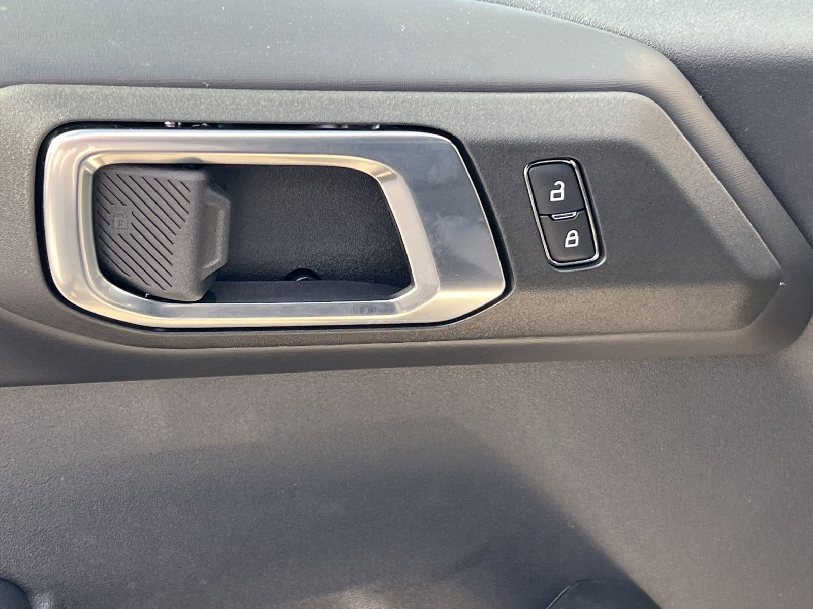 New 2025 Ford Bronco Outer Banks w/ Sasquatch Package image 14