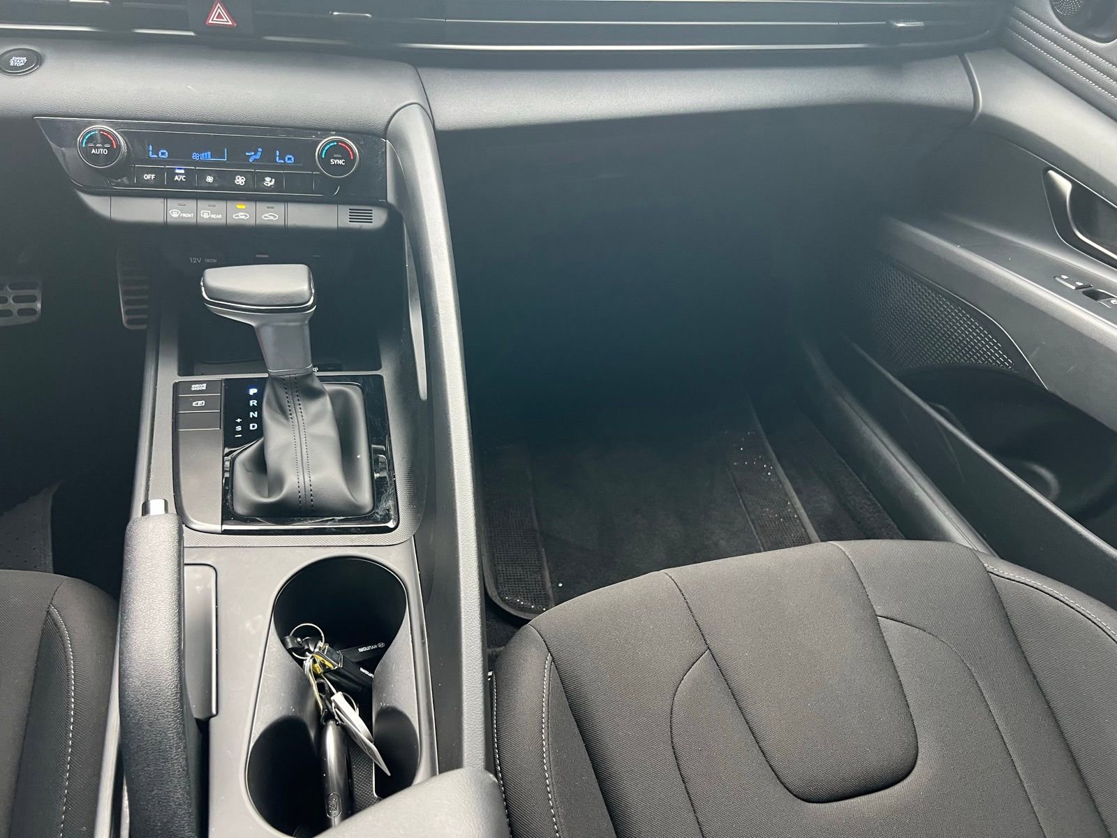 Certified 2025 Hyundai Elantra Sport FWD image 34