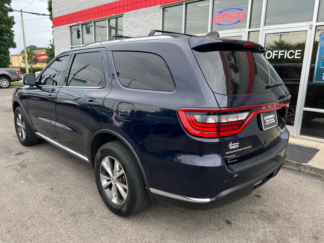 Used 2016 Dodge Durango Limited w/ Nav & Power Liftgate Group AWD/4WD image 5