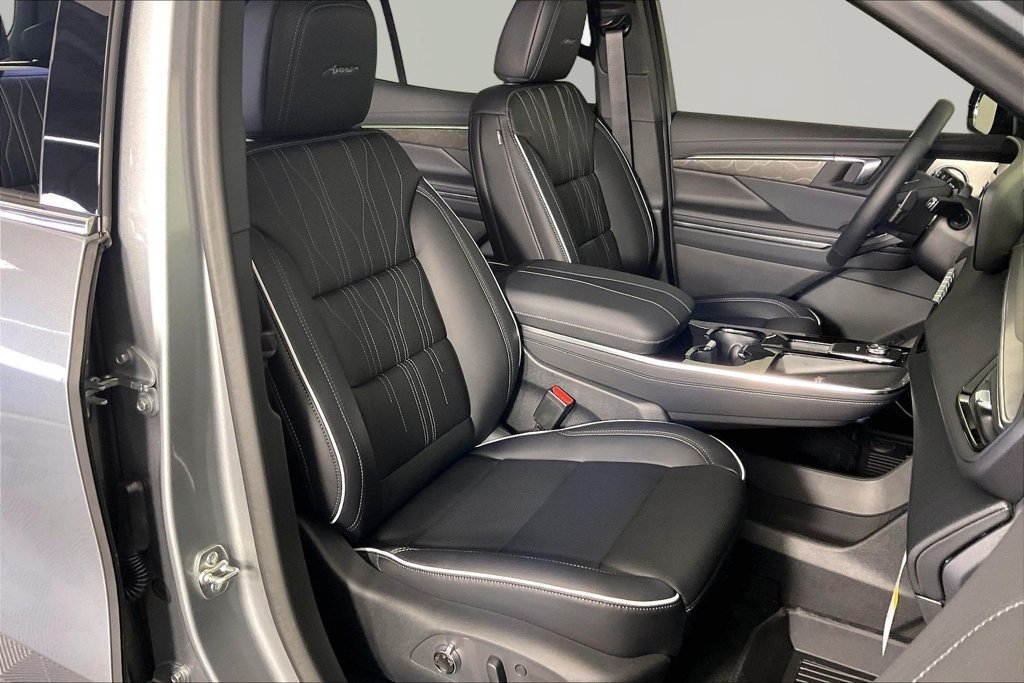 New 2027 Buick Enclave Avenir FWD image 11