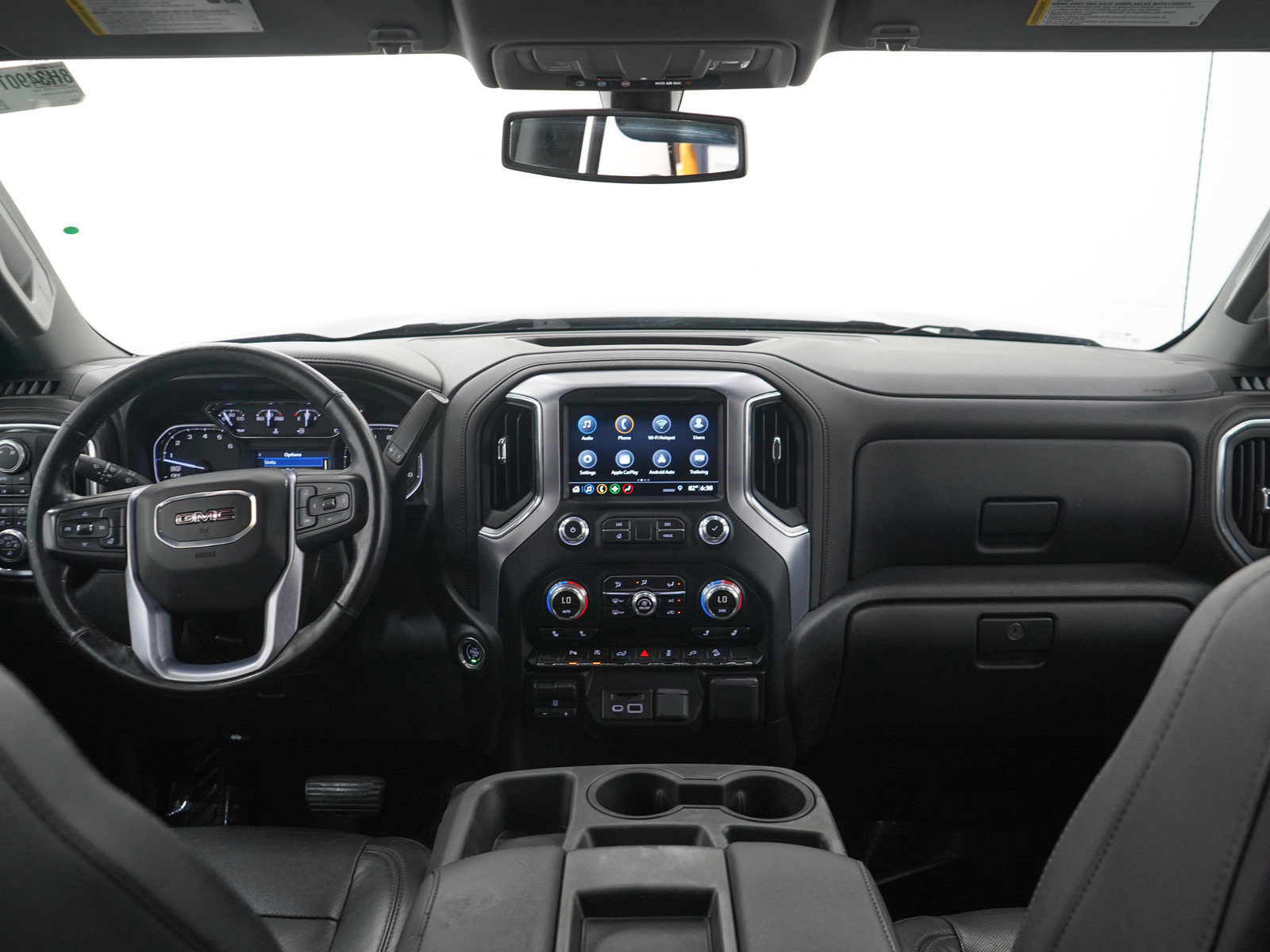 Used 2019 GMC Sierra 1500 SLT w/ Driver Alert Package I AWD/4WD image 16