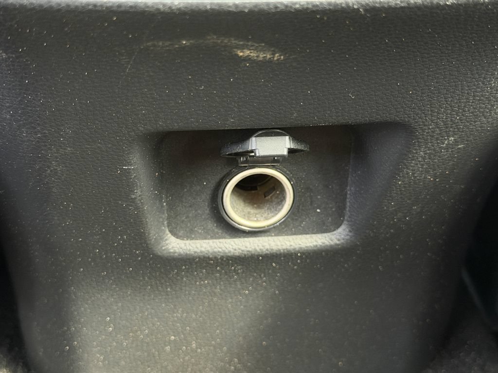 Used 2021 Toyota RAV4 LE FWD image 35