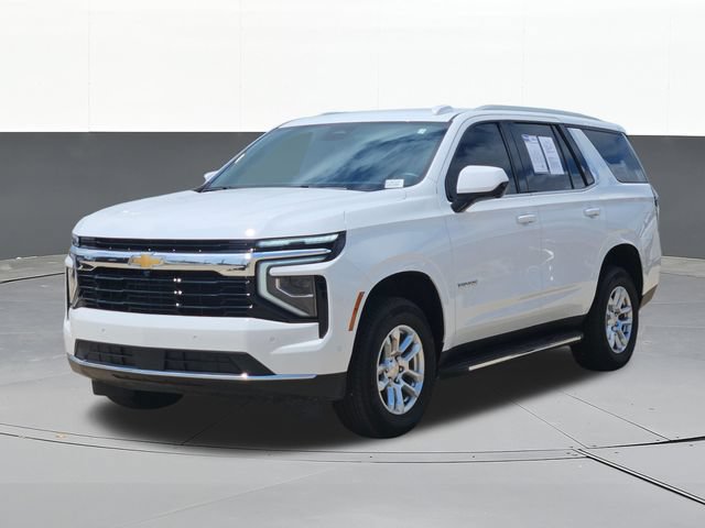 Used 2025 Chevrolet Tahoe LS RWD image 3