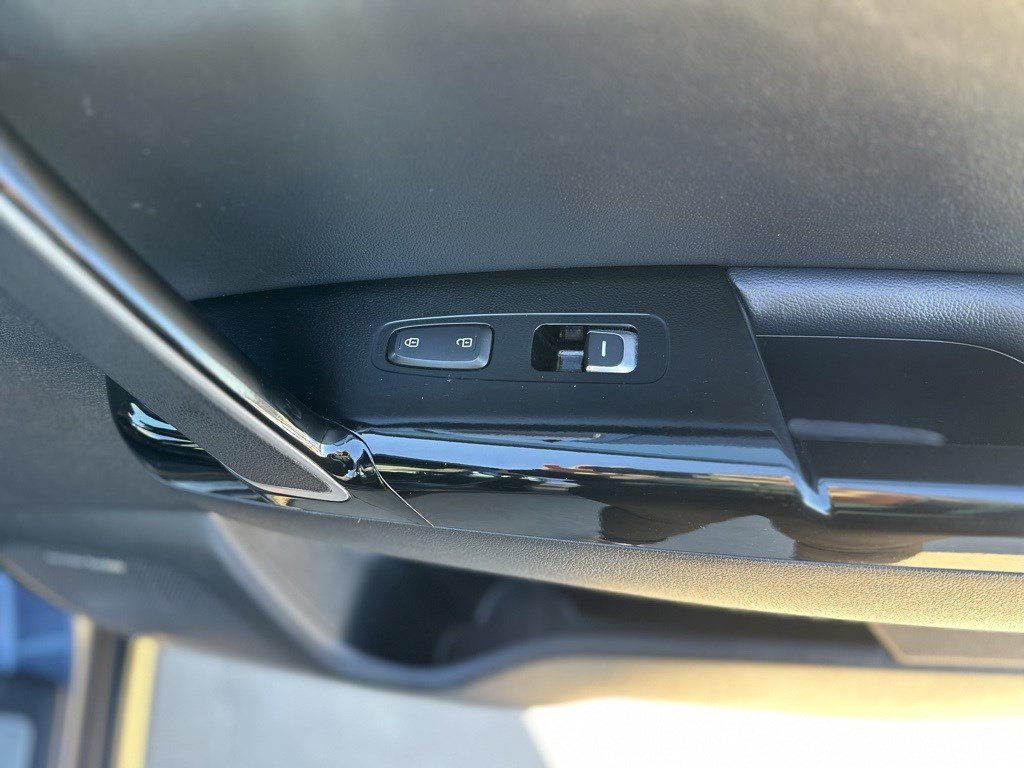 Used 2021 Kia Sportage SX image 32