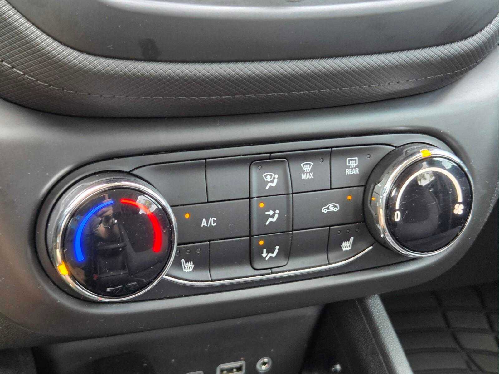 Used 2022 Chevrolet TrailBlazer LT FWD image 25