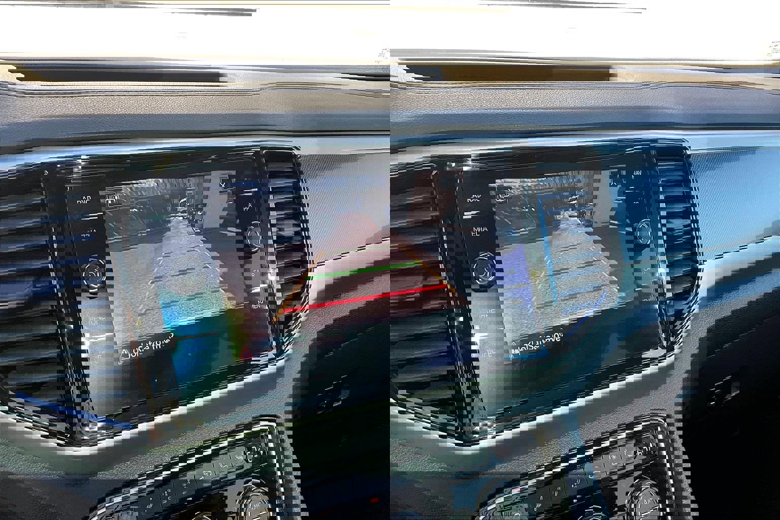 Certified 2022 Volkswagen Atlas SEL Premium image 21