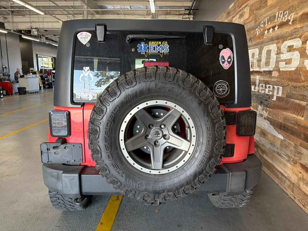 Used 2013 Jeep Wrangler Unlimited Sahara w/ Dual Top Group AWD/4WD image 7