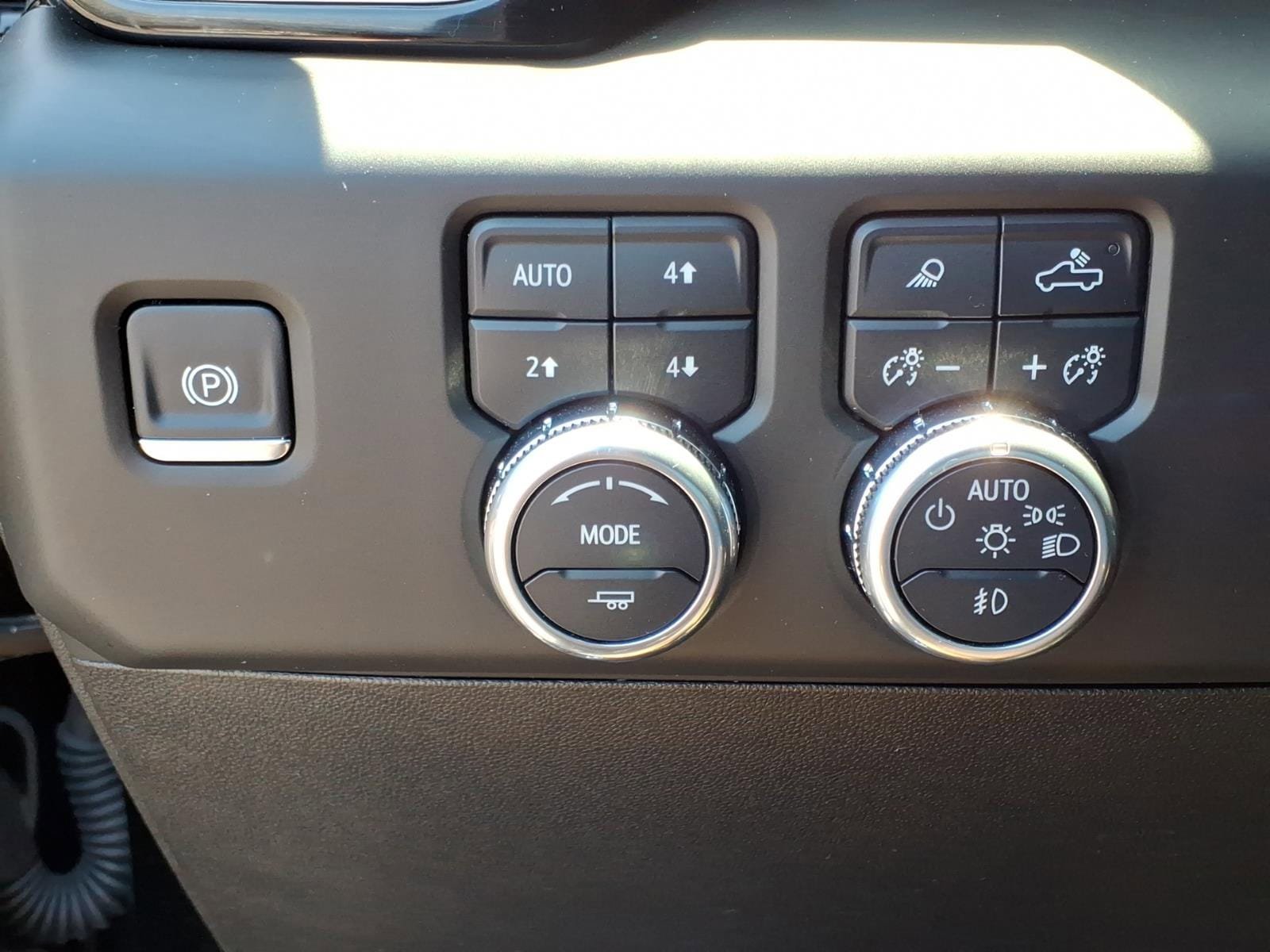 Used 2025 GMC Sierra 1500 Denali Ultimate AWD/4WD image 23